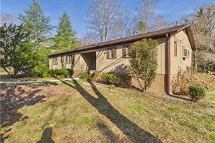 904 Fairidge Dr, Jamestown, NC 27282 - Photo 3