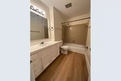 3202 Regents Park Lane #E, Greensboro, NC 27455 - Photo 5