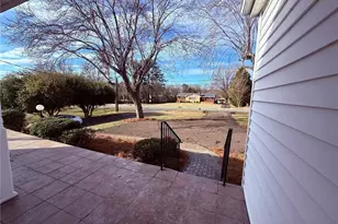 5512 Winona St, Winston-Salem, NC 27106 - Photo 3