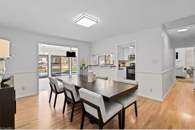 2912 W Cornwallis Drive, Greensboro, NC 27408 - Photo 15