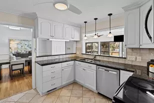 2912 W Cornwallis Dr, Greensboro, NC 27408 - Photo 7