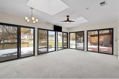 2912 W Cornwallis Drive, Greensboro, NC 27408 - Photo 17