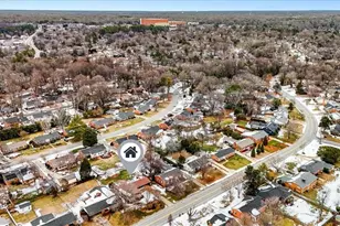 2912 W Cornwallis Dr, Greensboro, NC 27408 - Photo 41