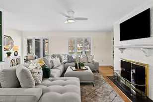 2912 W Cornwallis Dr, Greensboro, NC 27408 - Photo 5