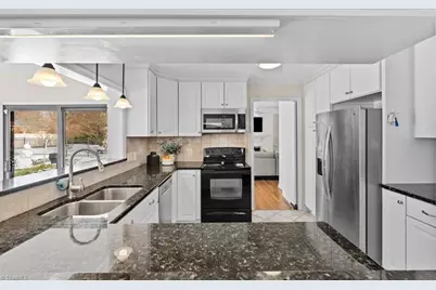 2912 W Cornwallis Drive, Greensboro, NC 27408 - Photo 11