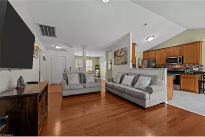 2537 Macleod Street, Burlington, NC 27217 - Photo 3