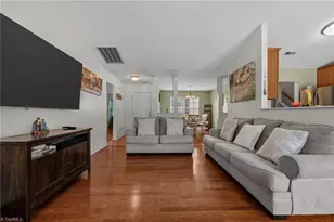 2537 Macleod St, Burlington, NC 27217 - Photo 7