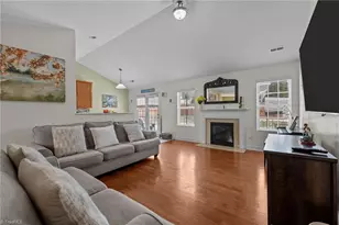 2537 Macleod St, Burlington, NC 27217 - Photo 5