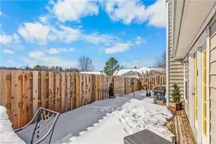 3946 Cobblestone Bend Dr, High Point, NC 27265 - Photo 23