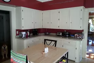 216 W Hunter St, Madison, NC 27025 - Photo 7