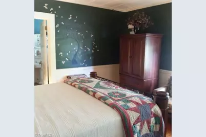 216 W Hunter Street, Madison, NC 27025 - Photo 19