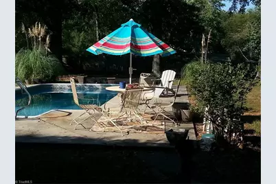 216 W Hunter Street, Madison, NC 27025 - Photo 27