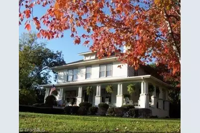 216 W Hunter Street, Madison, NC 27025 - Photo 1