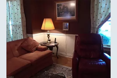 216 W Hunter Street, Madison, NC 27025 - Photo 13