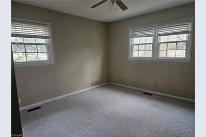 707 N Ninth Street, Mebane, NC 27302 - Photo 9