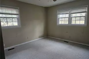 707 N 9th St, Mebane, NC 27302 - Photo 9