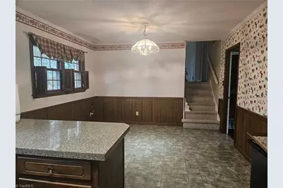 707 N Ninth Street, Mebane, NC 27302 - Photo 5