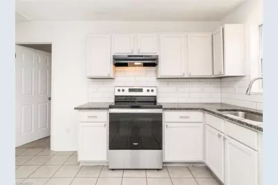 525 Texas Avenue, Burlington, NC 27217 - Photo 9