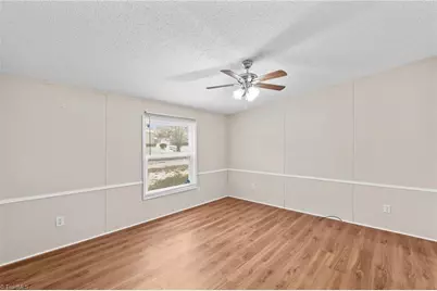 211 Forest Hollow Drive, Statesville, NC 28677 - Photo 29