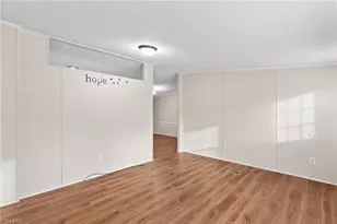 211 Forest Hollow Dr, Statesville, NC 28677 - Photo 9