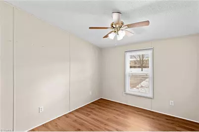 211 Forest Hollow Drive, Statesville, NC 28677 - Photo 35