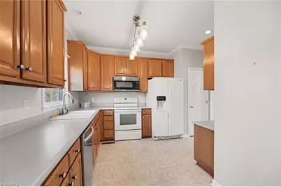 802 Lisa Run Court, Kernersville, NC 27284 - Photo 11