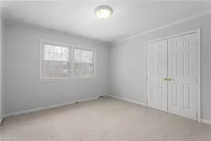 1204 Pebble Dr, Greensboro, NC 27410 - Photo 35