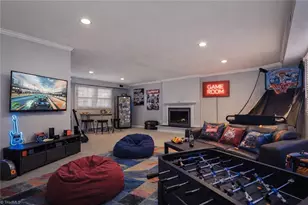 1204 Pebble Dr, Greensboro, NC 27410 - Photo 17