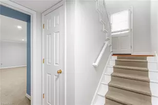 1204 Pebble Dr, Greensboro, NC 27410 - Photo 7