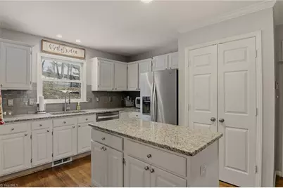 317 Canterbury Road, High Point, NC 27262 - Photo 13