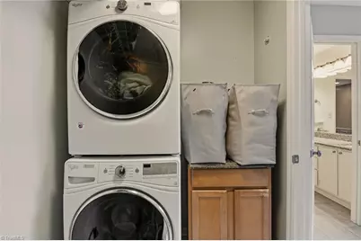 317 Canterbury Road, High Point, NC 27262 - Photo 21