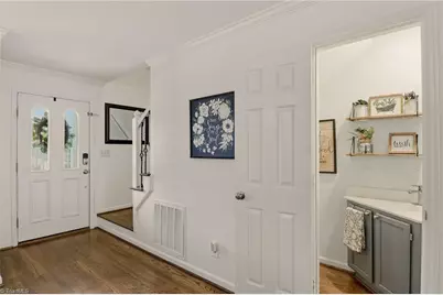 317 Canterbury Road, High Point, NC 27262 - Photo 9