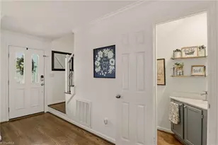 317 Canterbury Rd, High Point, NC 27262 - Photo 9