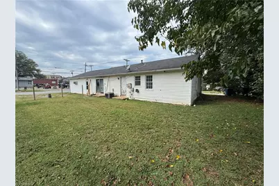 201 E Harden Street, Graham, NC 27253 - Photo 3