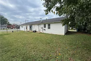 201 E Harden St, Graham, NC 27253 - Photo 3