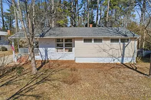 2502 Netherwood Dr, Greensboro, NC 27408 - Photo 1