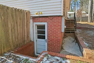 2502 Netherwood Dr, Greensboro, NC 27408 - Photo 33