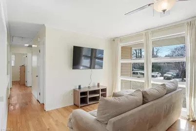 2502 Netherwood Drive, Greensboro, NC 27408 - Photo 9