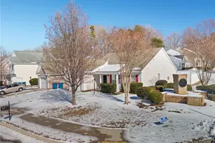 1174 Waterlyn Dr, Greensboro, NC 27405 - Photo 29