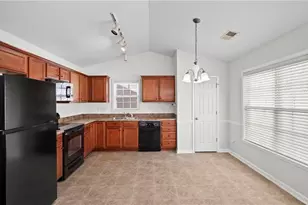 1174 Waterlyn Dr, Greensboro, NC 27405 - Photo 21