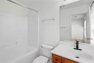 1174 Waterlyn Dr, Greensboro, NC 27405 - Photo 27