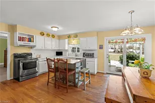 219 Prestwick Dr, High Point, NC 27265 - Photo 11