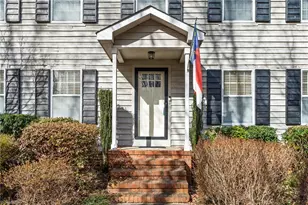 219 Prestwick Dr, High Point, NC 27265 - Photo 3