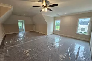 401 Suzanne Jessup Ct, Greensboro, NC 27455 - Photo 15