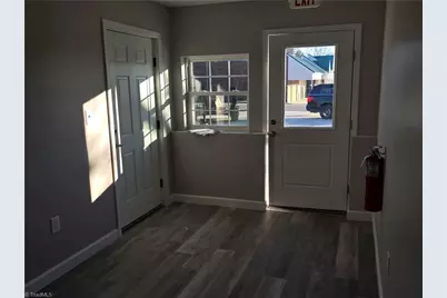 112 E Gilbreath Street, Graham, NC 27253 - Photo 5