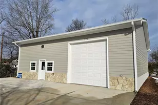 112 E Gilbreath St, Graham, NC 27253 - Photo 23