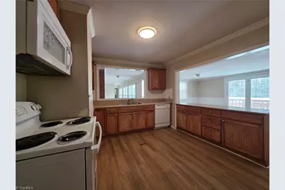 4328 Stokesdale Avenue, Winston-Salem, NC 27101 - Photo 15