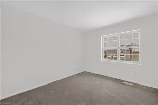 5735 Bramblegate Rd, Greensboro, NC 27409 - Photo 19