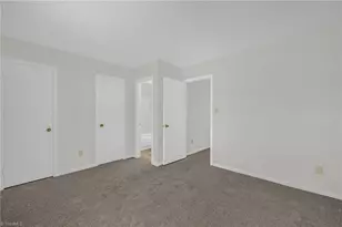 5735 Bramblegate Rd, Greensboro, NC 27409 - Photo 21