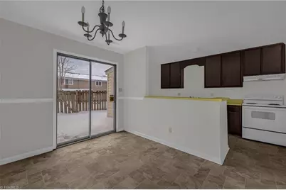 5735 Bramblegate Road #G, Greensboro, NC 27409 - Photo 11